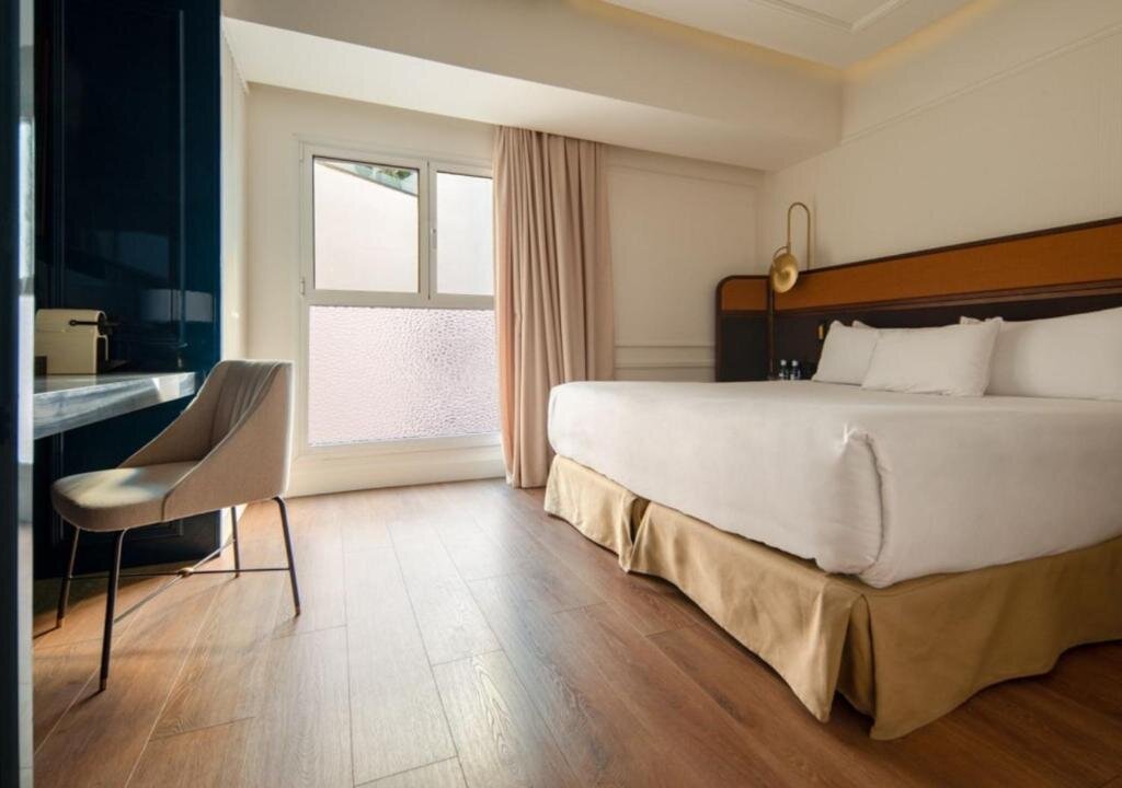 Номер Deluxe Only YOU Hotel Valencia