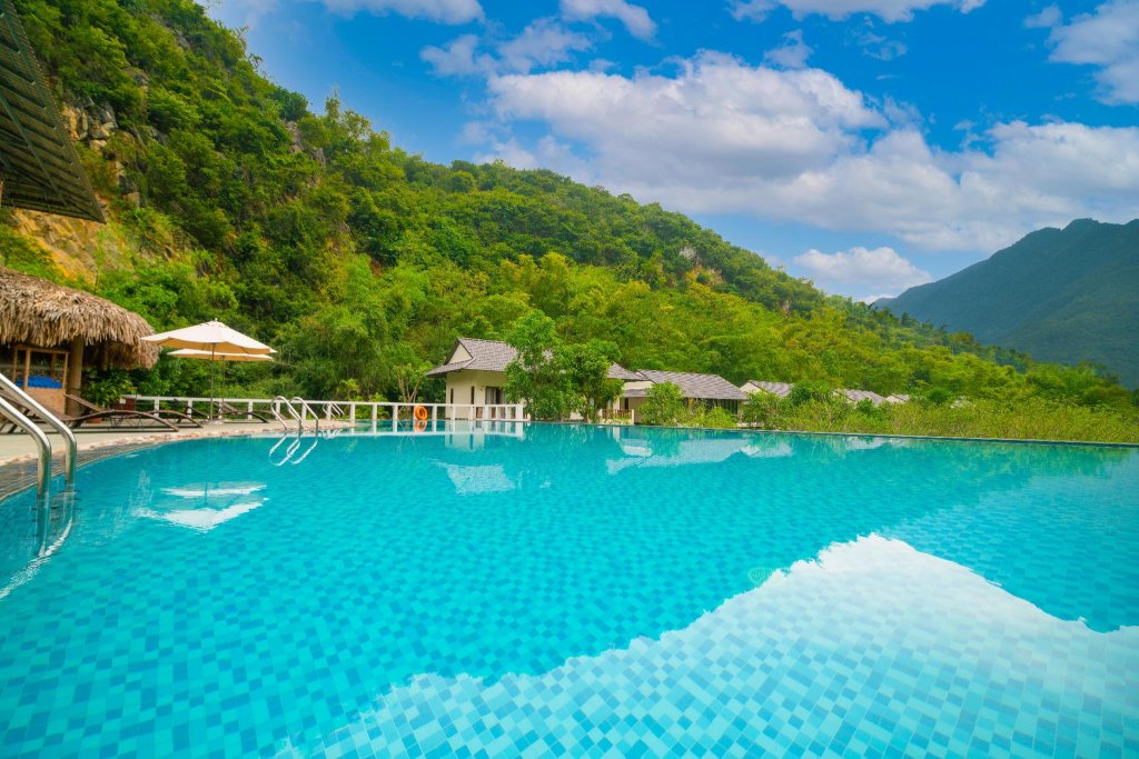 Bungalow Mai Chau Mountain View Resort
