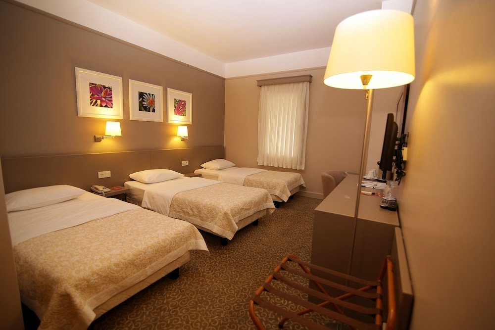 Standard triple chambre Grand Cavusoglu Hotel