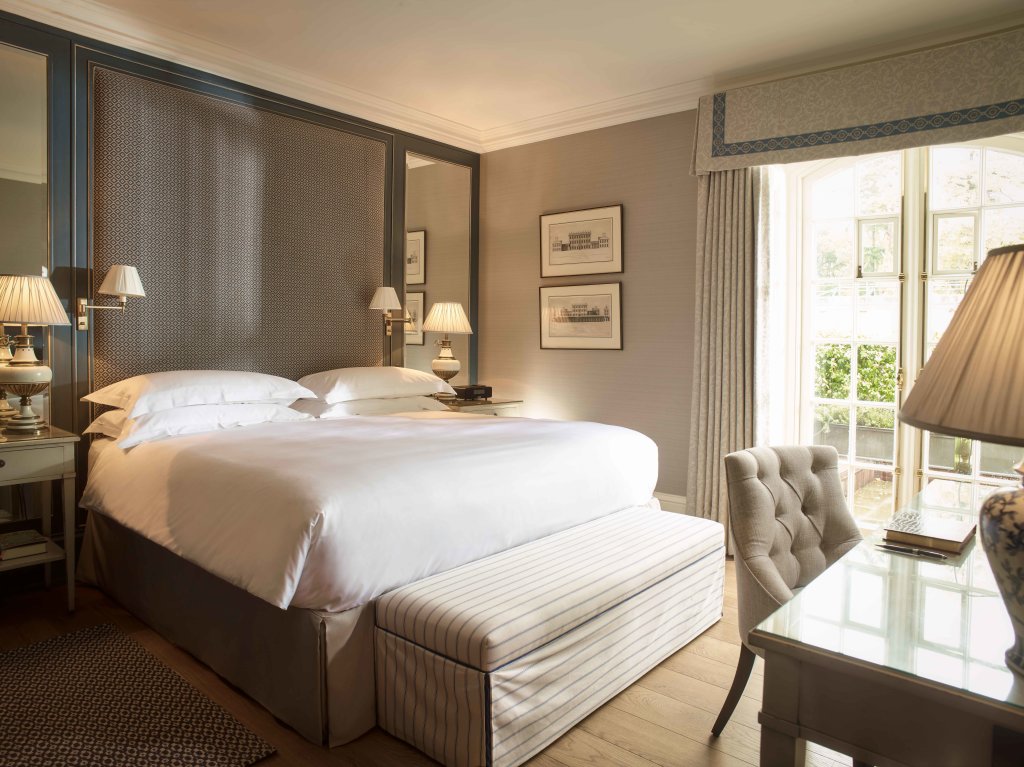 Клубный номер Standard Cliveden House - an Iconic Luxury Hotel