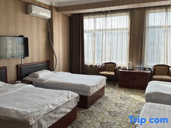 Standard Vierer Zimmer Liyuan Inn