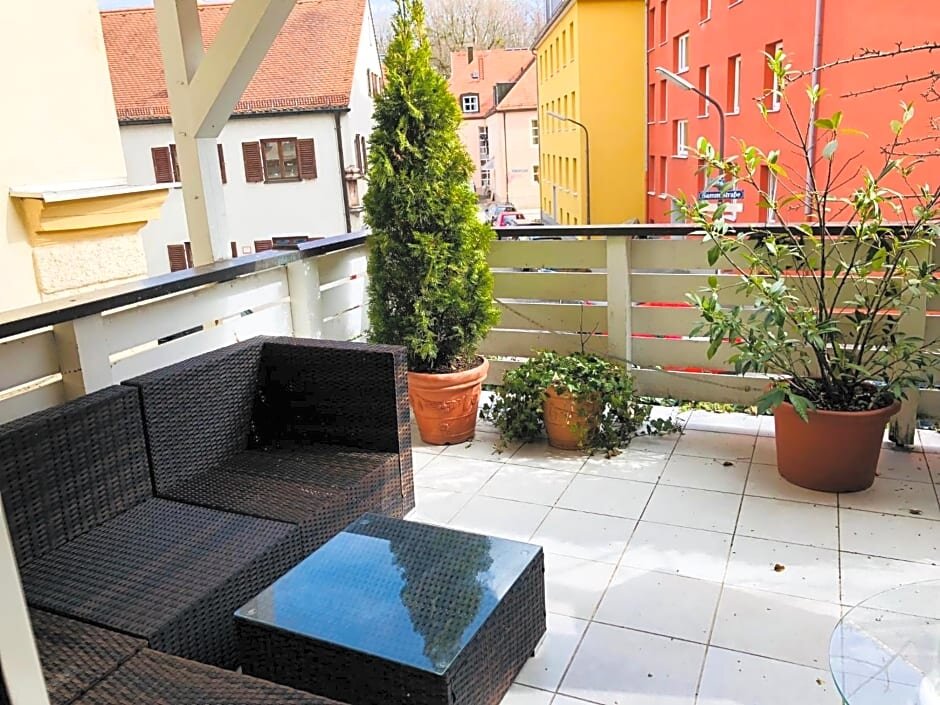 Standard Triple room with balcony Hotel Mariahilf München