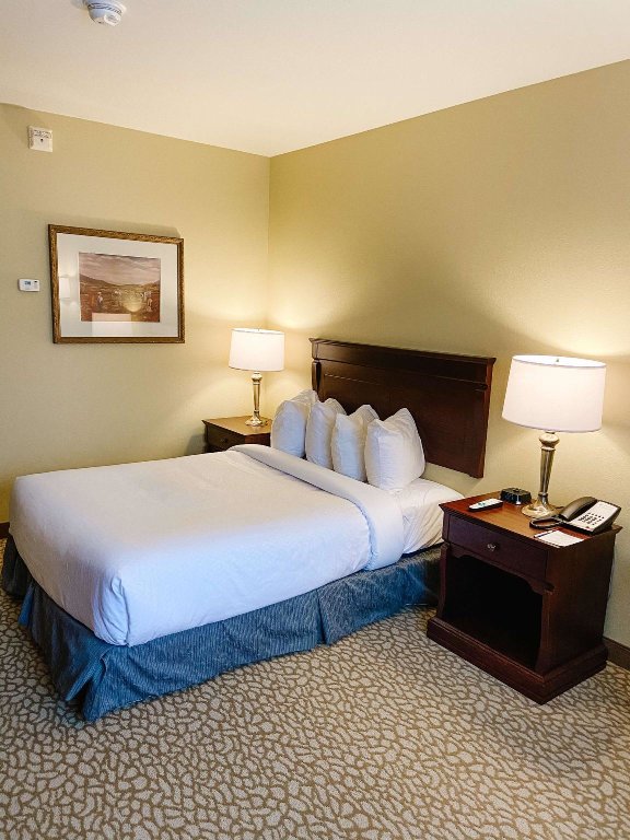 Standard room Best Western Plus Grand-Sault Hotel & Suites