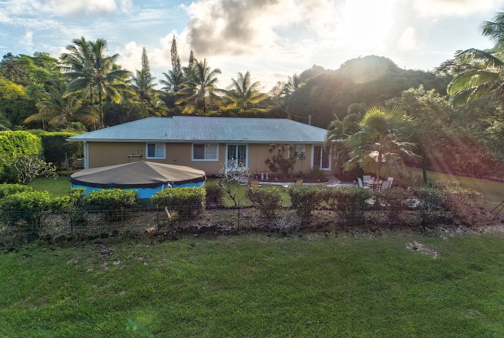 Cottage Hale O Makani 3 Bedroom Home by Redawning
