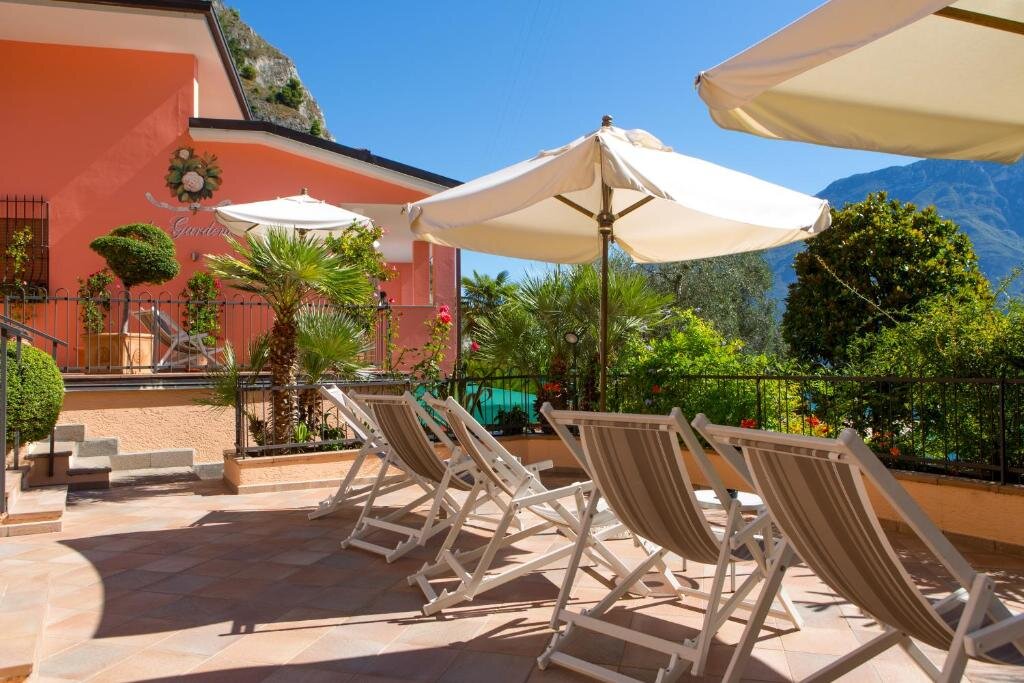 Одноместный номер Standard Hotel La Gardenia & Villa Oleandra