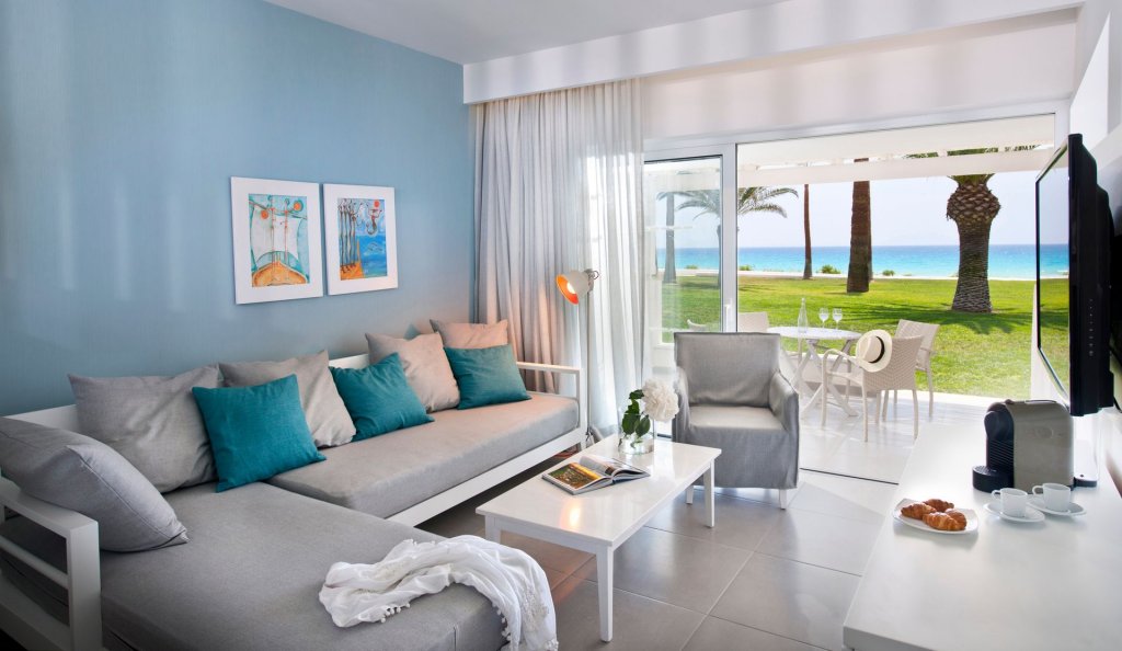 Suite bungalow Nissi Beach Resort