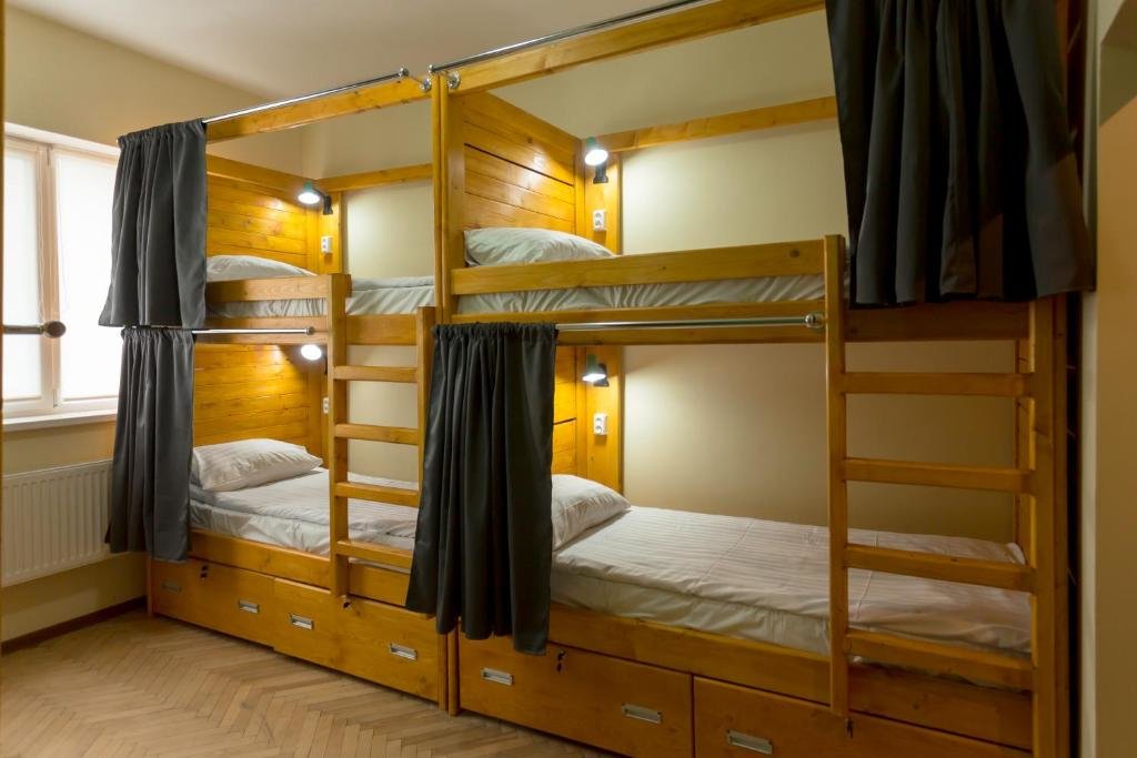 Кровать в общем номере Dream Hostel Carpathians Rakhiv