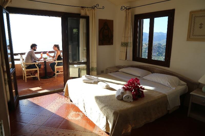 Апартаменты с 2 комнатами с видом на море Torre delle Stelle Villa Sleeps 8 Pool WiFi