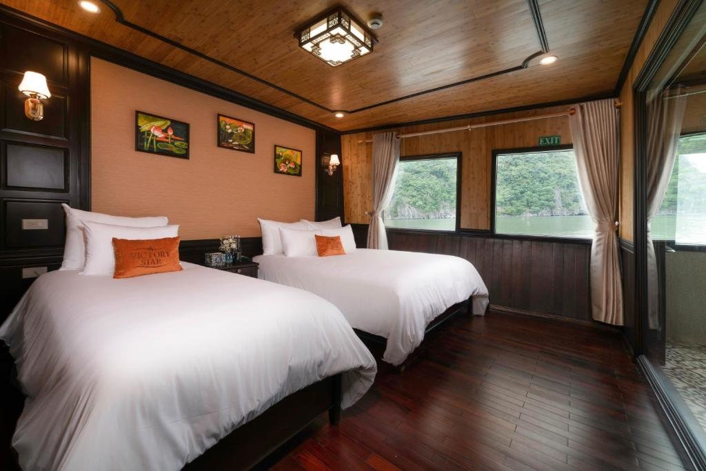 Deluxe Triple room with sea view Victory Star Cruise