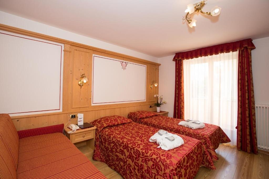Standard Double room with balcony Hotel Cristina