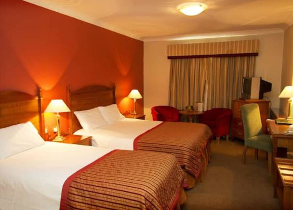 Standard Triple room The Newgrange Hotel