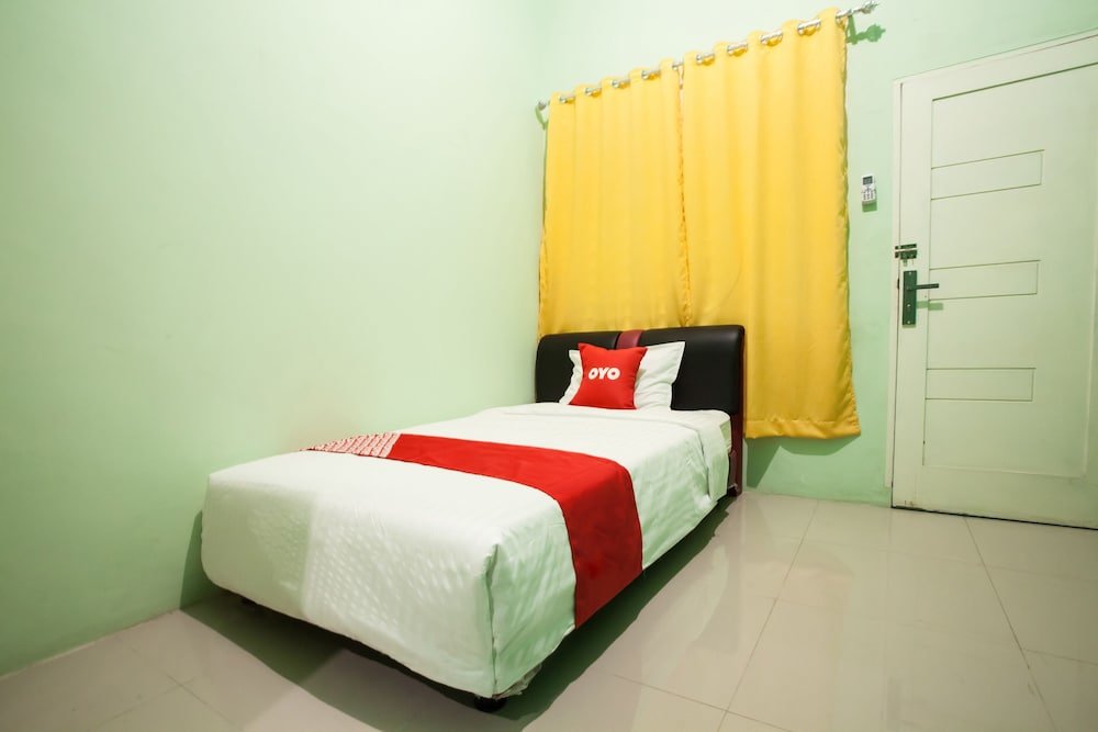 Standard Zimmer OYO 1733 Pocut Residence Syariah