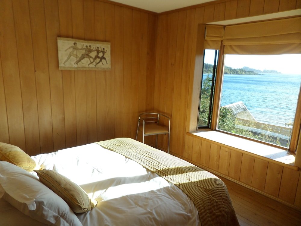 Бунгало с 2 комнатами с балконом и с видом на озеро Cabañas Bahia Celeste, Puerto Varas