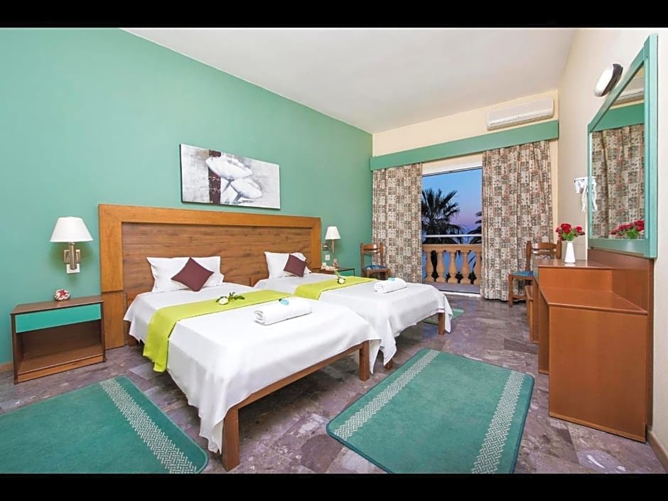 Standard Zimmer Hotel Surya Yudha Purwokerto