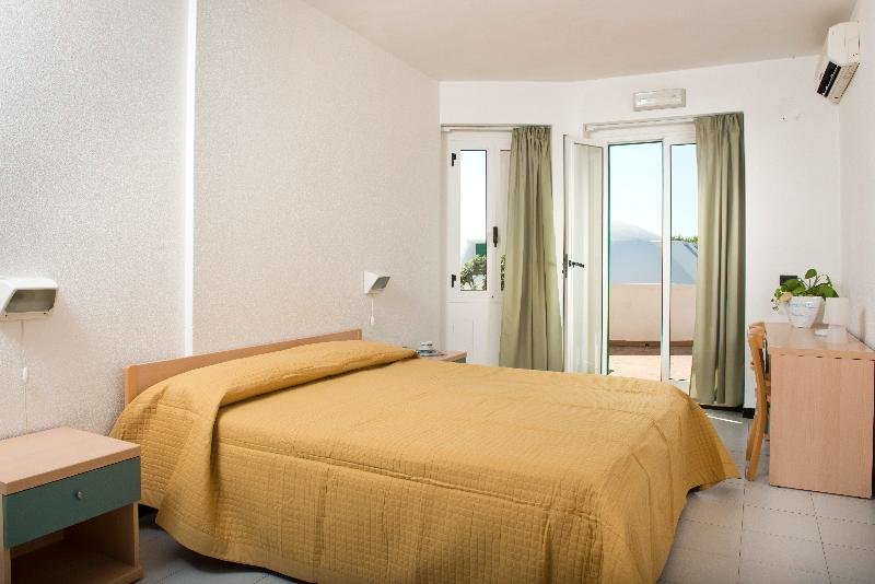 Standard Zimmer Cala Corvino Hotel Resort