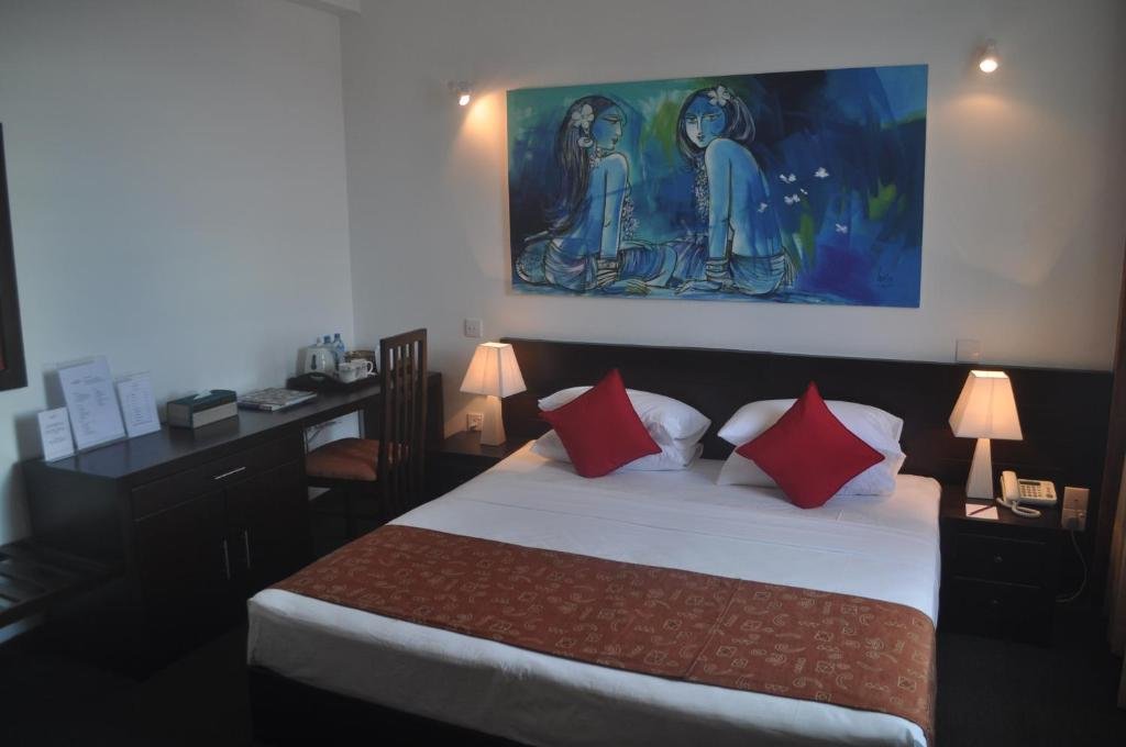 Двухместный номер Superior Amaara Sky Hotel Kandy