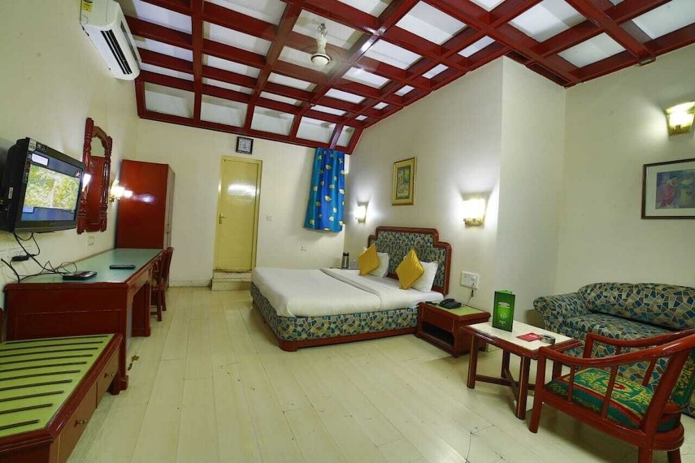 Номер Premium Hotel Samrat Int Nakki Lake-200 Metre