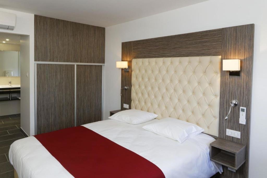 Superior room Hotel du Lac Foix