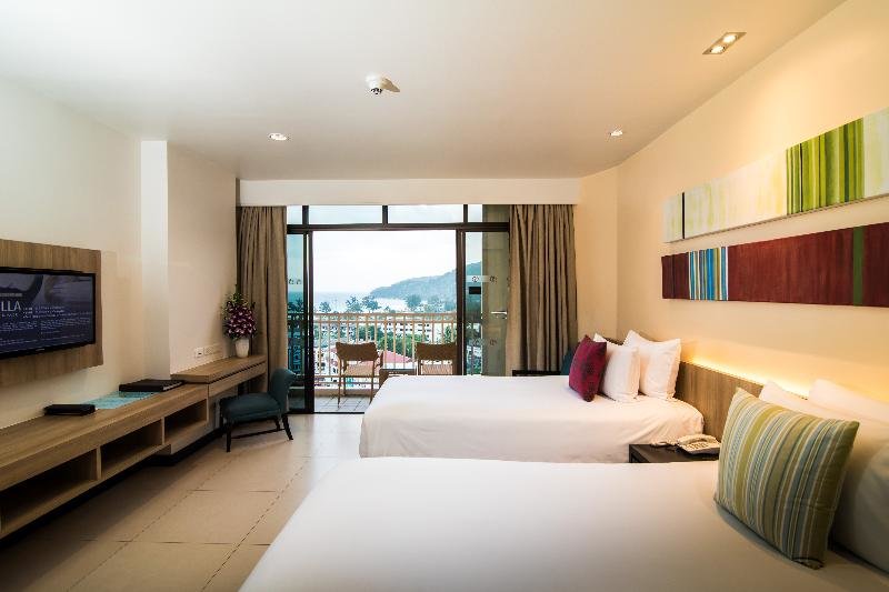 Номер Standard с балконом Centara Karon Resort Phuket - SHA Extra Plus