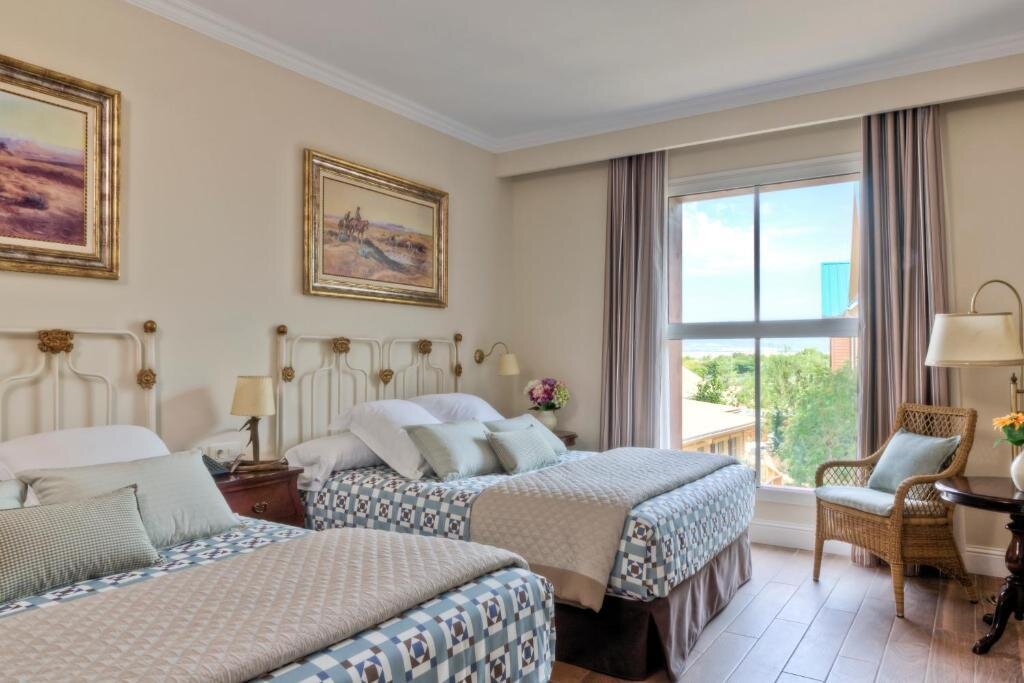 The Callaghan’s Superior Quadruple room PortAventura® Hotel Gold River