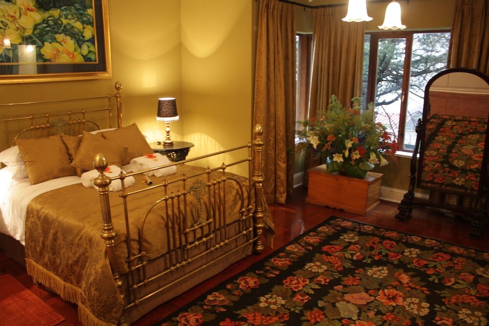 Luxury Suite Northcliff Manor Guesthouse