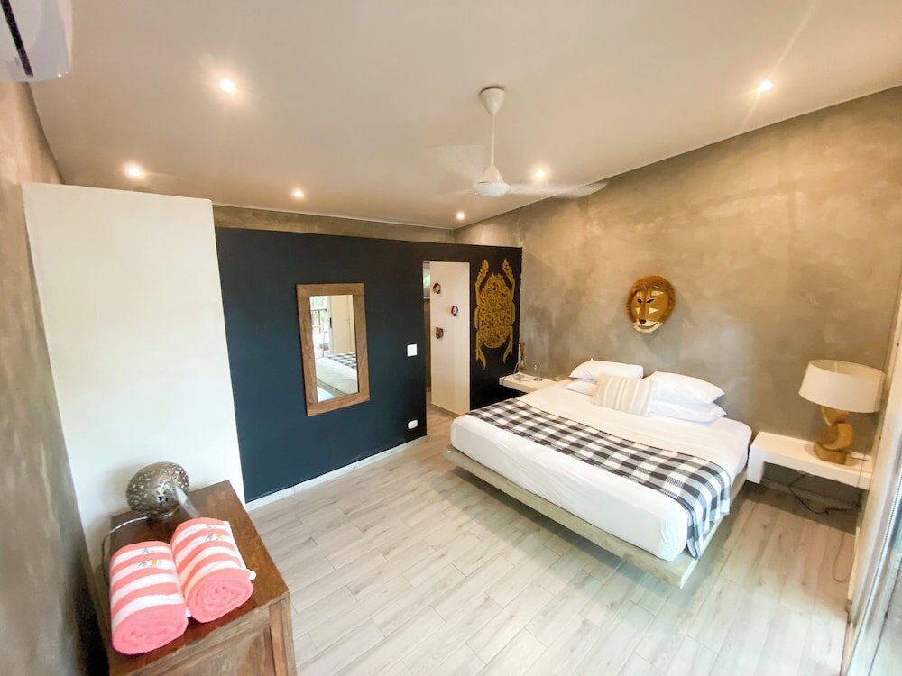 Premium Suite Saboga Lodge and Villa Noelia