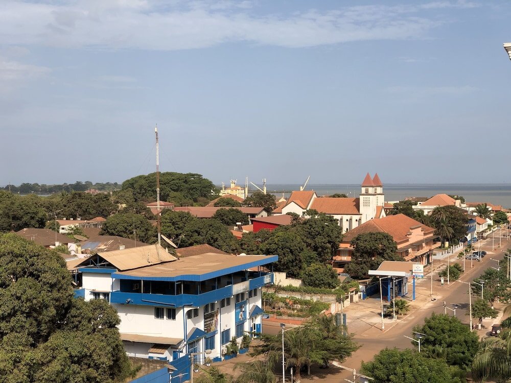 Полулюкс Bissau Royal Hotel