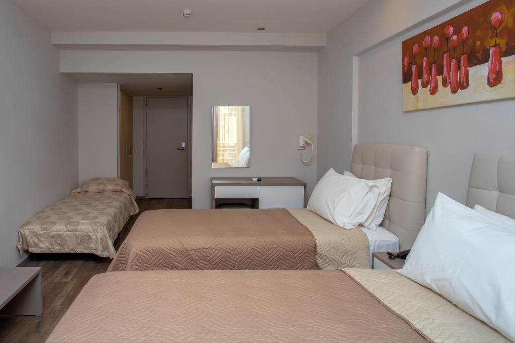 Standard Familie Zimmer mit Balkon Irini Hotel
