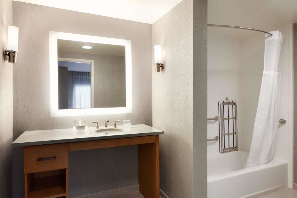 Двухместный люкс Homewood Suites by Hilton Syracuse - Carrier Circle