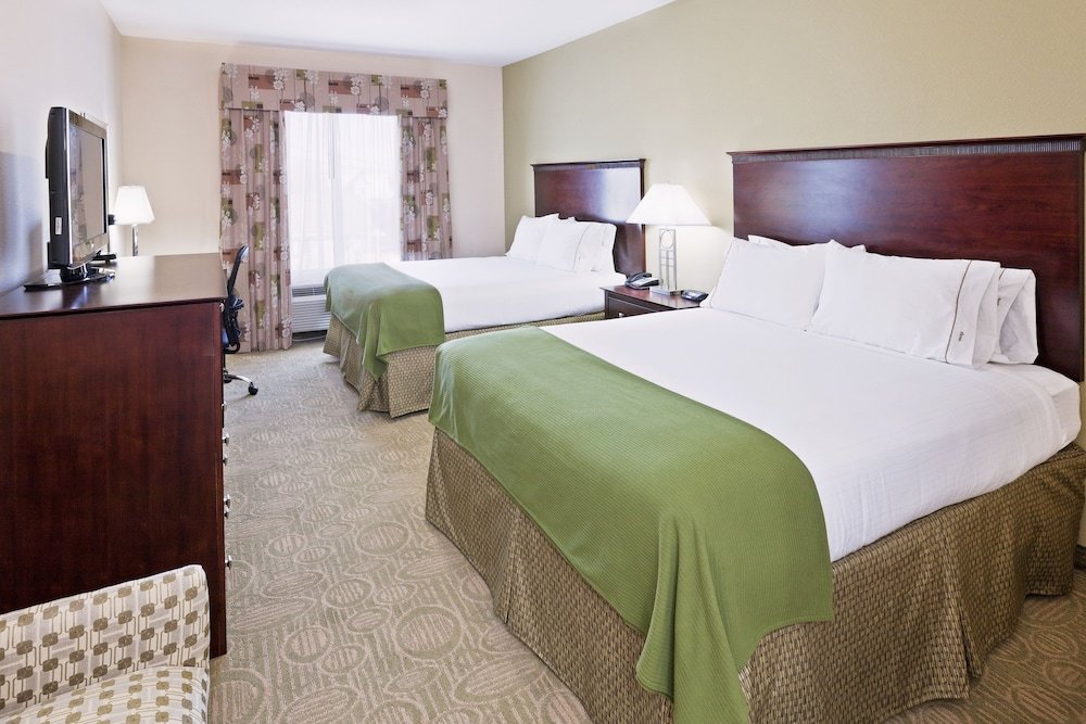 Standard Vierer Zimmer Holiday Inn Express & Suites Brownfield