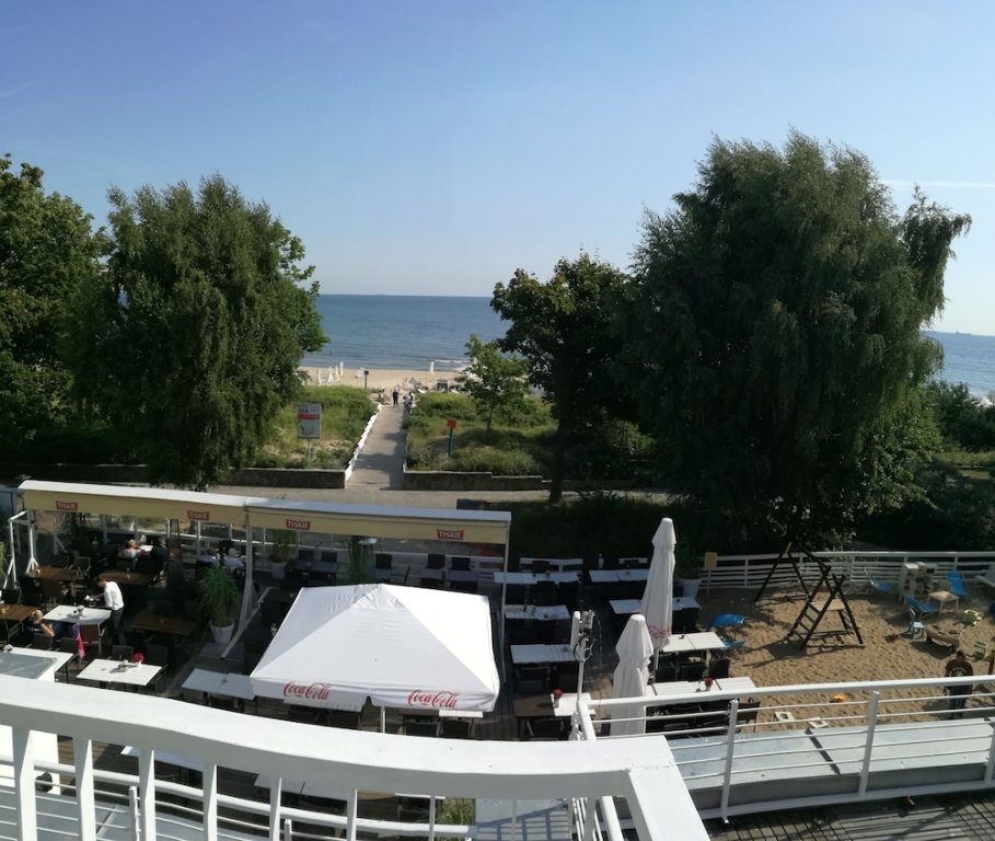 Двухместный номер Comfort с балконом и с видом на море Hotel Pomarańczowa Plaża ex Bursztyn