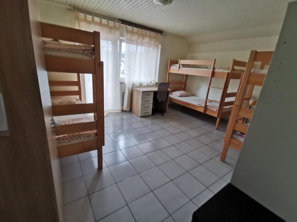 Standard Quadruple room Back Hostel & Private Rooms