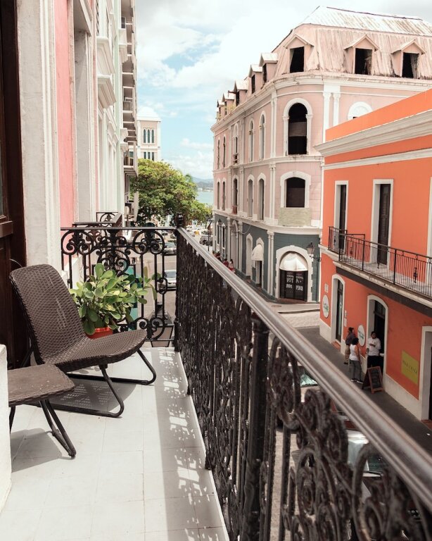 Апартаменты с балконом Old San Juan Rentals