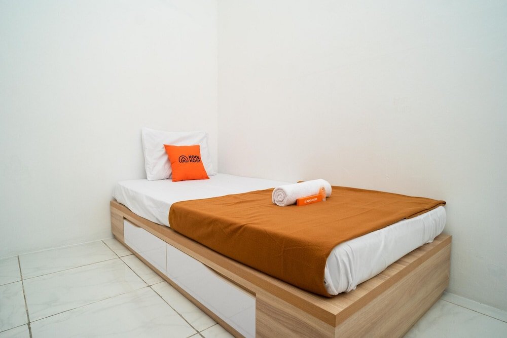 Standard simple chambre Koolkost near Universitas Pancasila