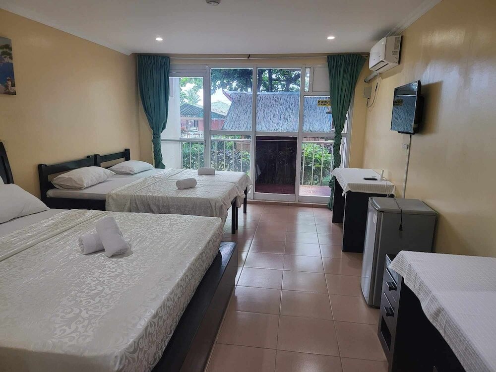 Deluxe Vierer Zimmer mit Balkon Fiesta Resort