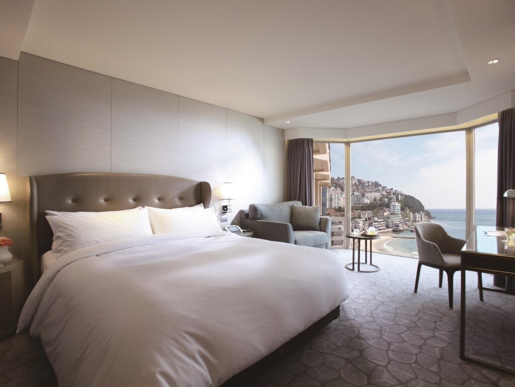 Deluxe Zimmer mit eingeschränktem Meerblick Paradise Hotel Busan