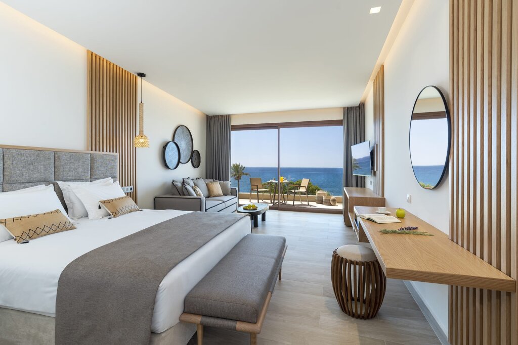 Двухместный номер Premium с видом на море Atlantica Imperial Resort