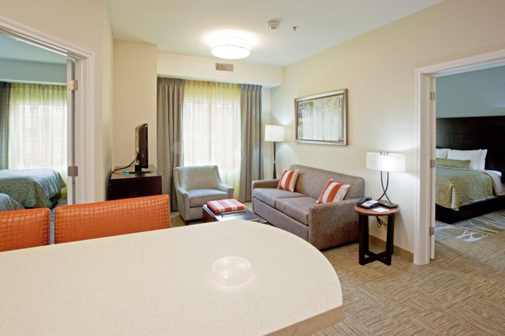 Двухместный номер Standard c 1 комнатой Staybridge Suites Toledo - Rossford - Perrysburg, an IHG Hotel