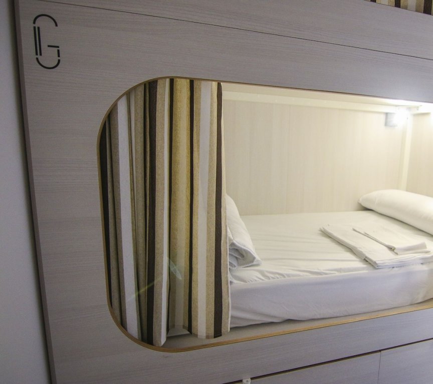 Кровать в общем номере (женский номер) Enjoy Santander