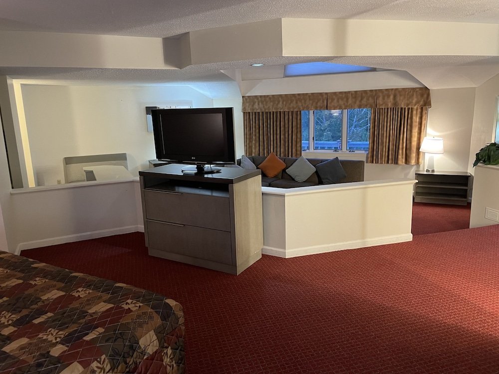 Luxe double suite Gold Star Inn & Suites