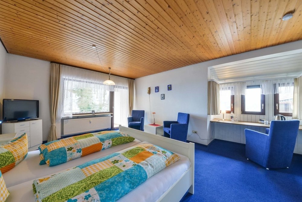 Standard Doppel Zimmer mit Balkon Berghotel Schwarzwaldblick Triberg