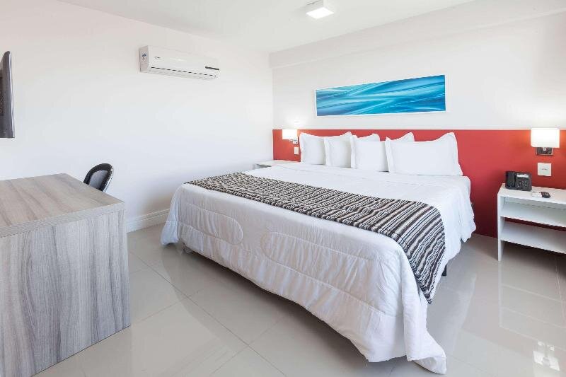 Standard Single room Ramada Hotel & Suites Campos Dos Goytacazes