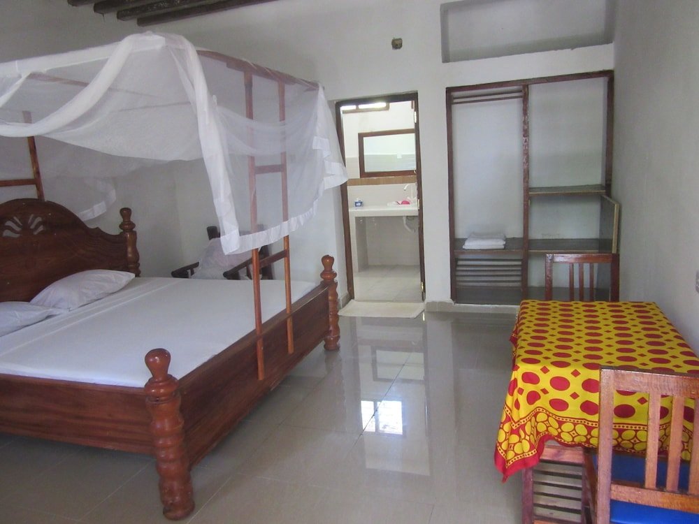 1 Bedroom Deluxe Double room with garden view Baraka Beach Bungalows