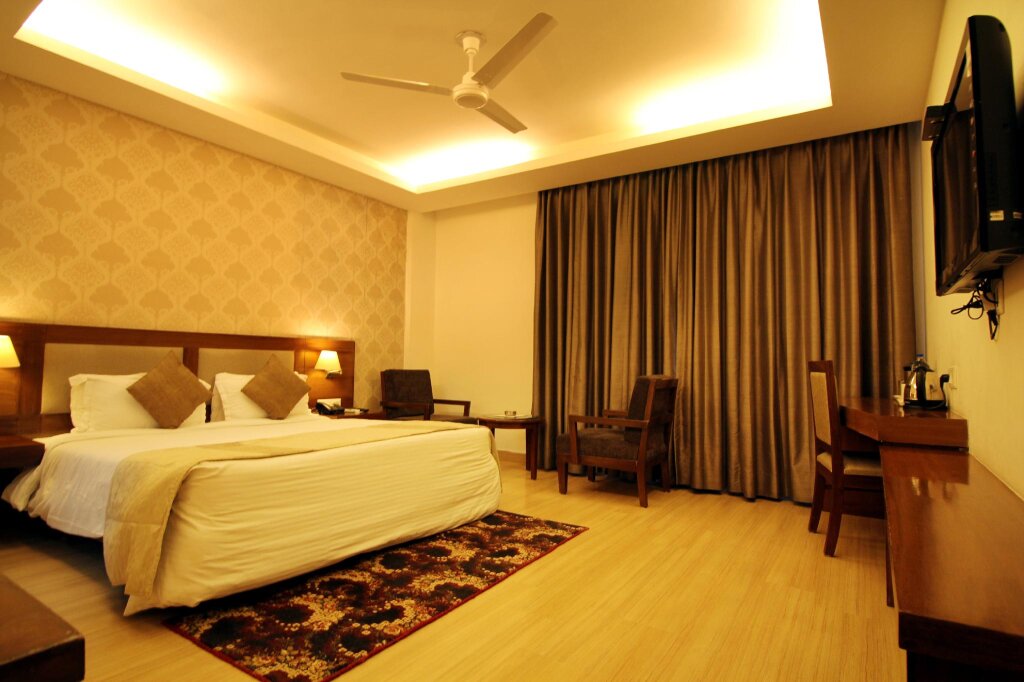 Номер Deluxe Hotel Forest Avenue - Best Luxury Hotel in Dehradun