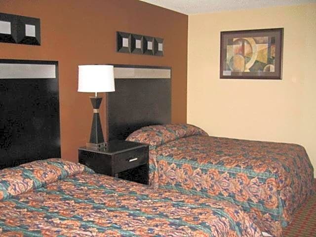 Номер Standard Town House Inn and Suites