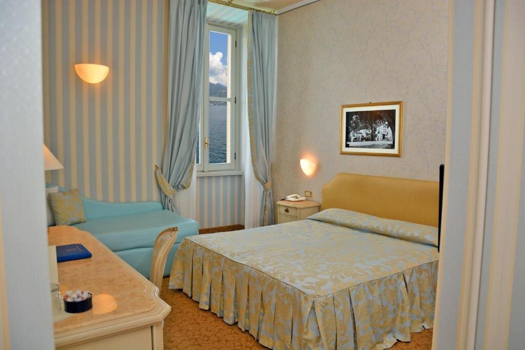 Standard Doppel Zimmer mit Seeblick Grand Hotel Menaggio
