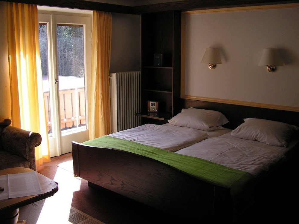 Двухместный номер Comfort Hotel-Restaurant Zum Hirschhaus