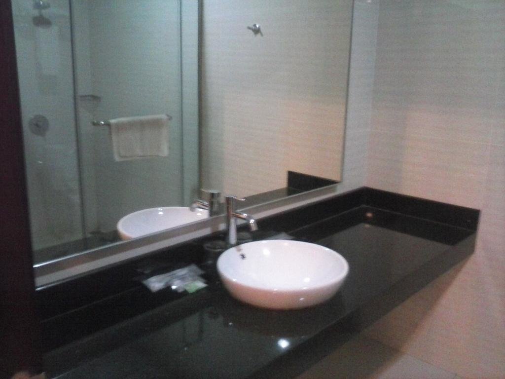 Standard Doppel Zimmer Zuri Resort Cipanas