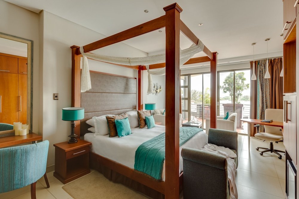 Deluxe Suite BON Hotel Waterfront Richards Bay