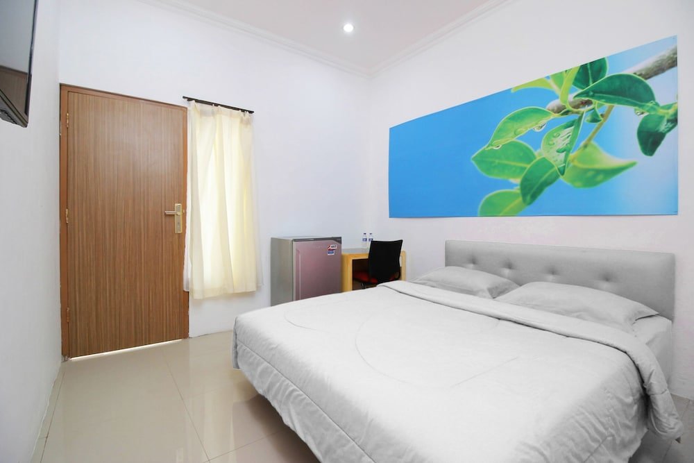 Standard room Polamas Residence Padang